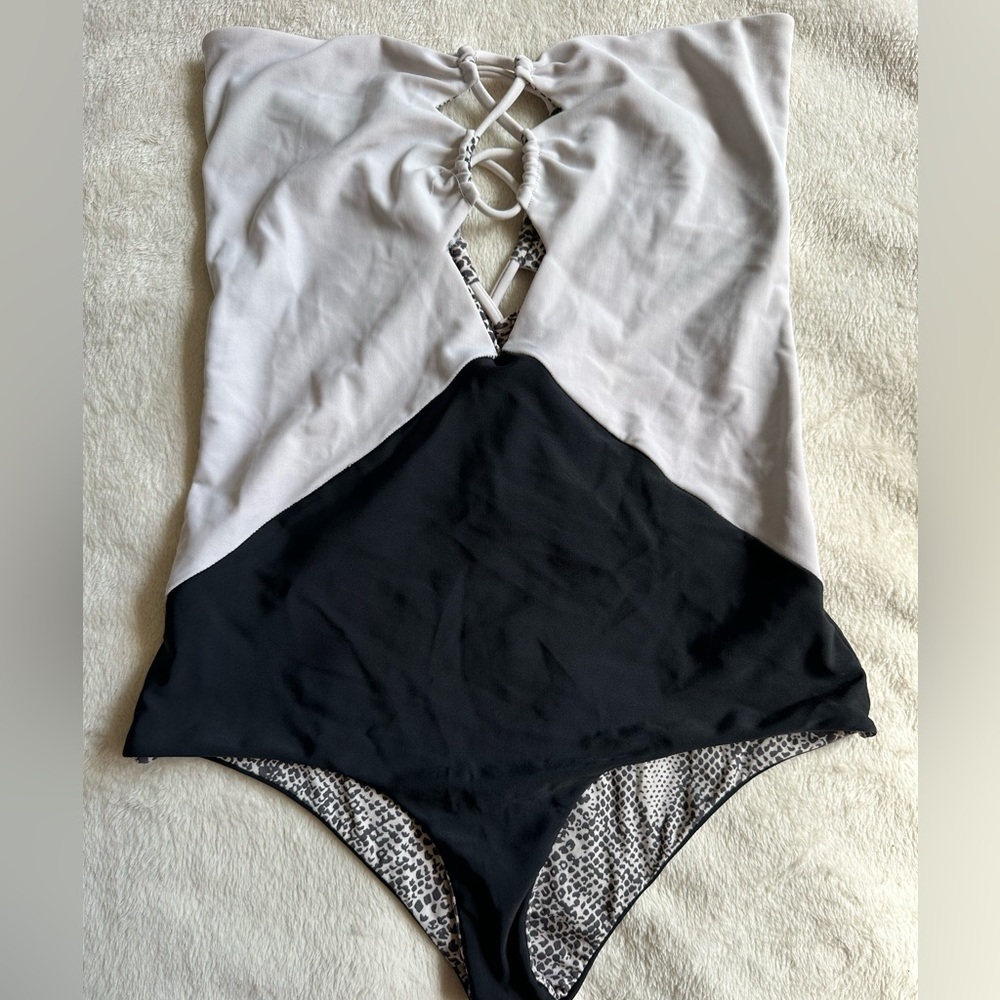 Acacia Swimwear B+W Bronx
